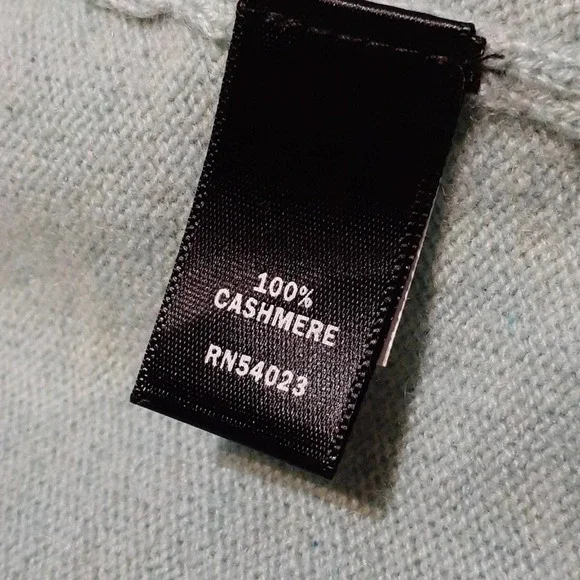 MONOGRAM sz XS 100% cashmere top, $150, NWT - Picture 6 of 7